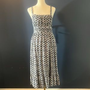 Aeropostale Midi, floral Sundresss with open back to waist, with ties blue/white